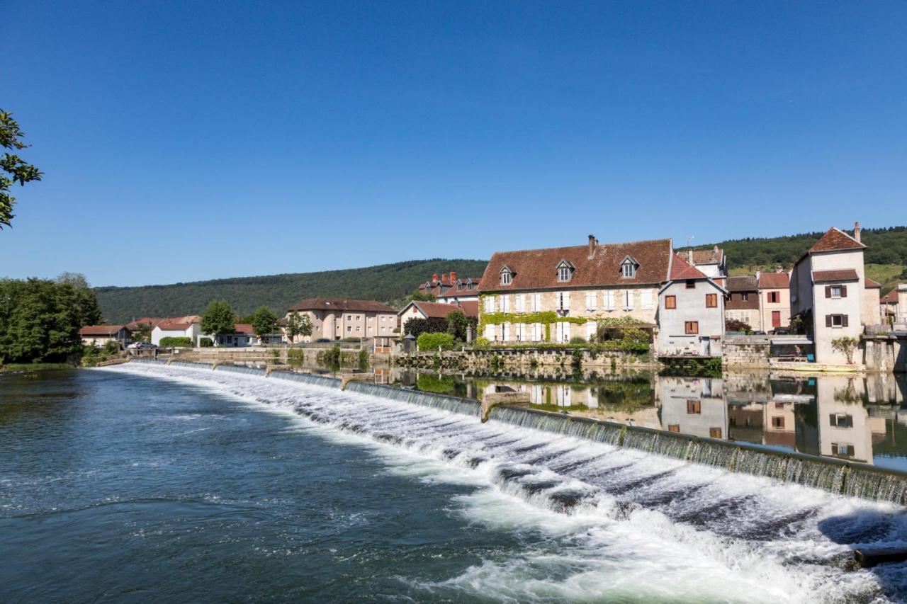 Appart-Hotel N 4 Calme Avec Terrasse, Wi-Fi Haut Debit, Petit-Dejeuner, Room-Service Et Parking Prive Chouzelot Kültér fotó